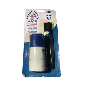 Master Well Comb Mustache & Beard Grooming Wax Stick BLACK with Comb 1 oz Damage